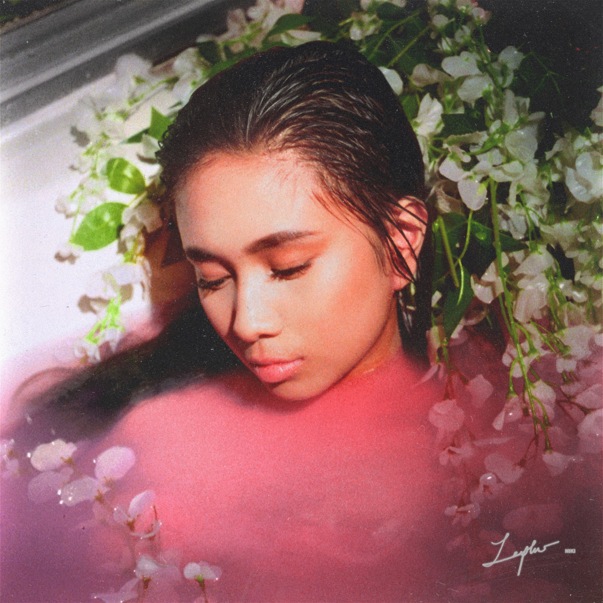 Niki zefenya - Zephyr